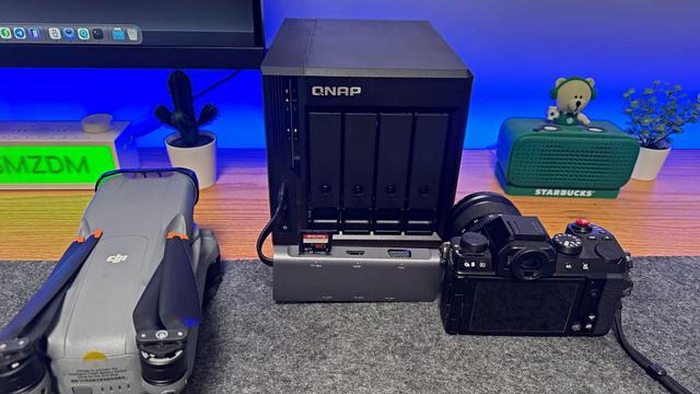威联通Qu405-N355实测：四盘位NAS性价比之王，藏着AI的存储神器