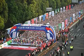 成马冠军出炉！男子全马刷新赛会纪录！图片