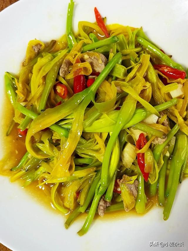 “失眠”最怕这菜，养心安神，补充脑力，每天吃一点，夜里睡得香