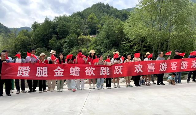 【秦风古韵 清凉礼县】引擎与山水共鸣——摩友集聚湫山 共赴骑行盛宴
