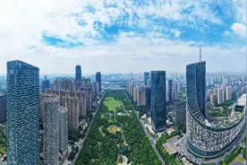 炸裂！政务区某二手房一夜暴跌140万图片