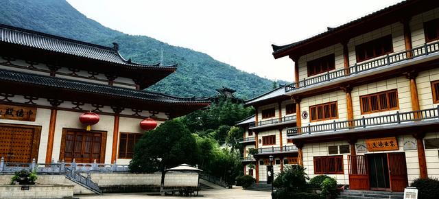陕南避暑追记| 领略秦岭风光 感悟山城风土人情 爱上镇安