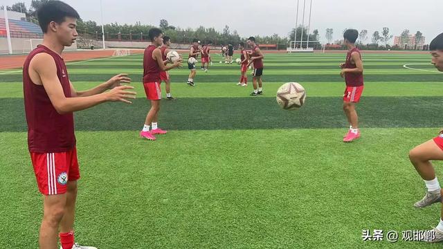 这所学校火爆出圈——邯郸市第五中学“双冠”辉映成长之路