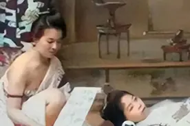 20张罕见老照片：乌克兰大妈被扒光扔街上，被拍卖的大胸女人！图片