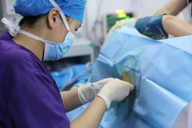 “生不起”或成历史，2026生娃基本不花钱，每月还能领补贴