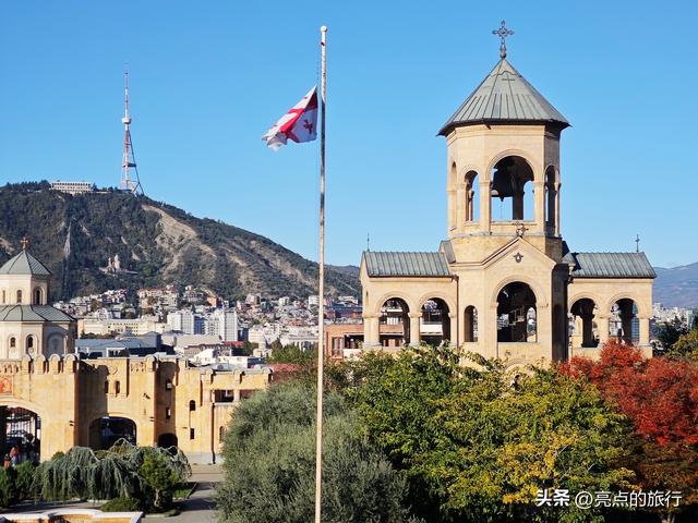 跟着丝绸之路去旅行高加索三国——格鲁吉亚第比利斯圣三一大教堂