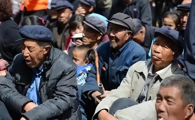 中国将迎来人口死亡高峰？22年去世1041万人，23年1110万，去年呢