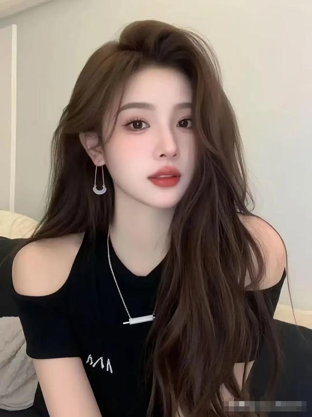 重庆一校花，仙姿玉色，貌美迷人，绝世佳人不过如此