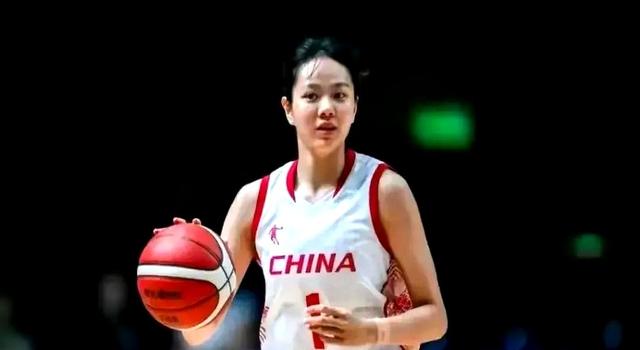 女篮变天！4大狠角色空降国家队？张子宇迎来最强帮手！