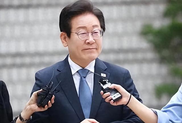 李在明天塌了，不来中国参加九三阅兵，刚抵达美国，却遭当头一棒