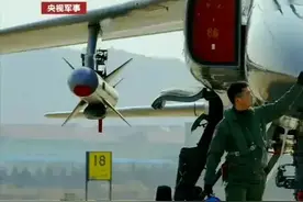 神秘鹰击导弹亮相，诡异掠海弹道，藐视一切干扰，突然跃起灌顶图片