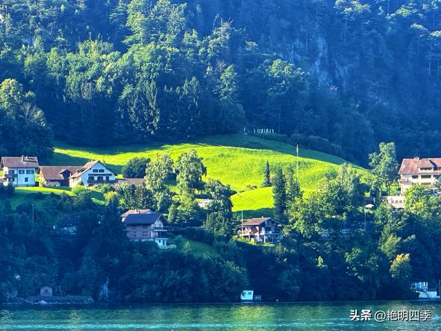 欧游杂记（5）‖ 齿轮火车几上几下瑞吉山，缆车凌空飞跃韦吉斯