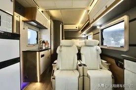 新款依维柯T上市！3.0T+6座4卧+1100w太阳能板，内饰全新升级！图片