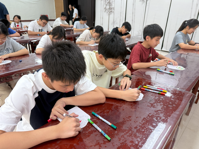 云浮：夏日乐享文化 市民生活多姿多彩