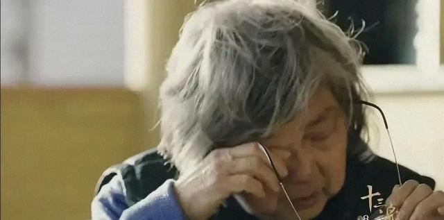 专家彻底错了! 生育率暴跌的祸首不是房价, 而是我们落下的那张土炕