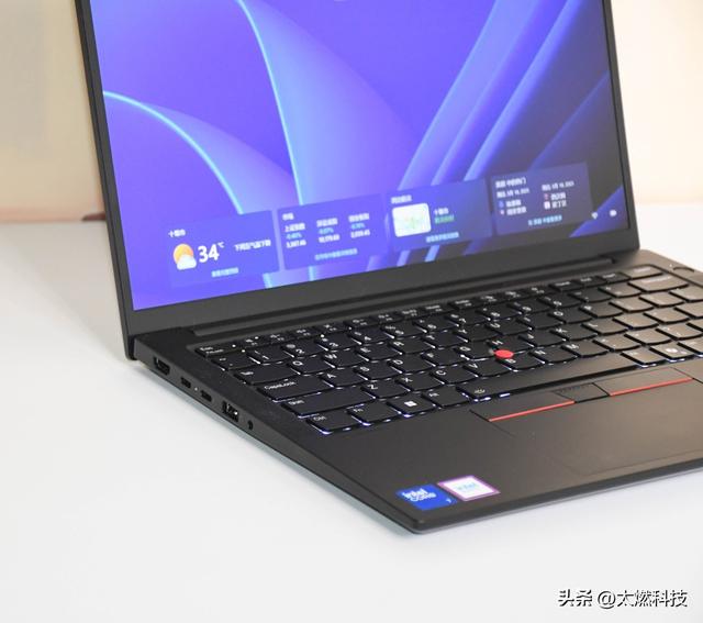 ThinkPad E14 2025超能版商务笔记本测评：焕然一新，全能实力派