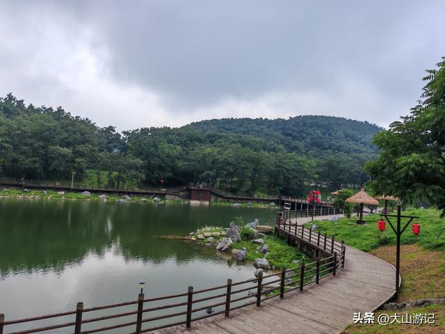 不止清凉！保康横冲：森林步道、天空之镜、风车日出、星空露营