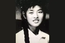 湘妹子参军进疆被赞“棉花姑娘”，王震将军吃过她烧糊的米饭图片
