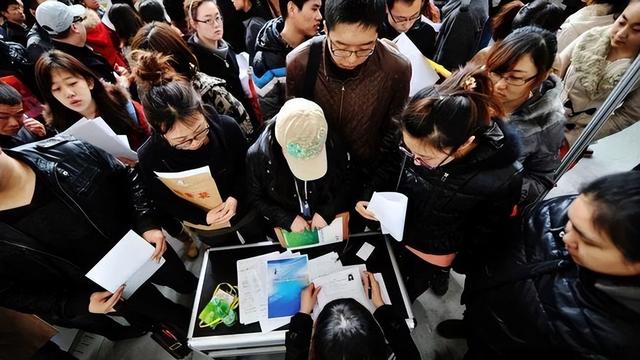 国家“反内卷”动真格！3家外卖平台再被约谈，外卖大战要终结了