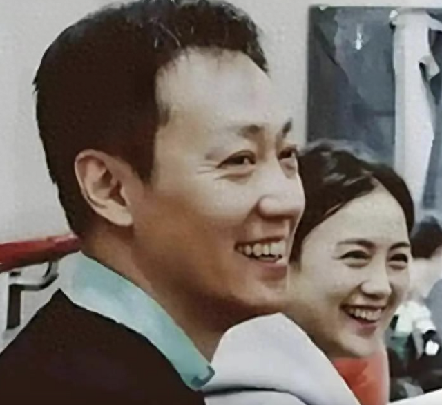 辛柏青丧妻刚满100天，离谱的事就发生了，被撮合娶马伊琍引争议