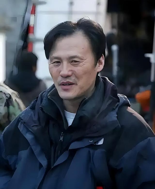 原来他是迟蓬丈夫，难怪66岁能出演《生万物》，有个好丈夫太重要