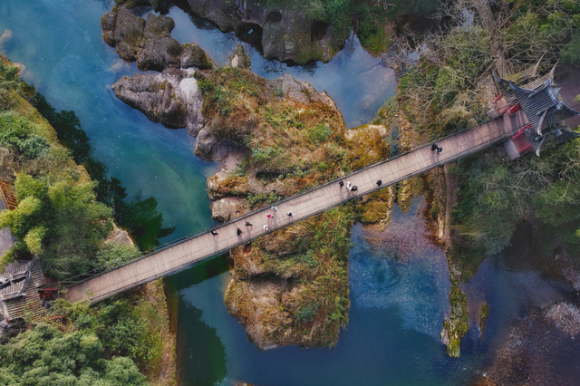 首个秋假怎么耍？不妨来一场从从容容、游刃有余的成都周边游