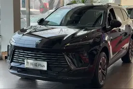 放弃红旗HS5提了昂科威plus，开了4200公里，车主感慨没想象中好图片