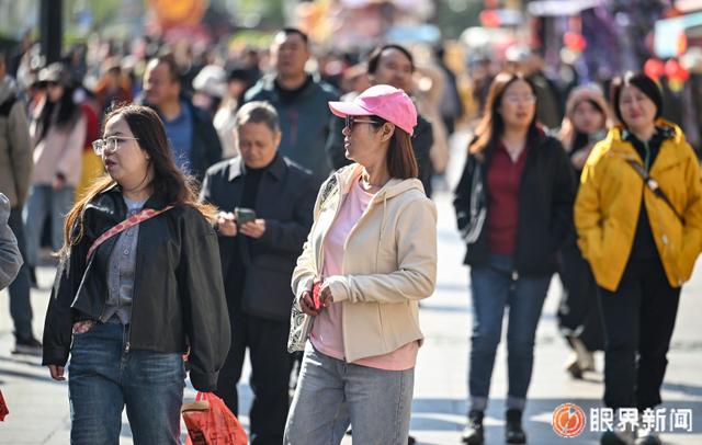 循香入画乌鲁木齐 跟着《红石榴餐厅》开启剧情场景 Citywalk 之旅