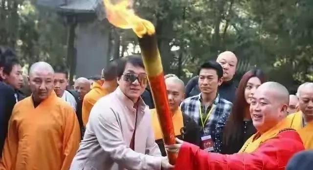 惊人！释永信丑闻全揭秘：私生子、明星徒弟、情事不断，一网打尽
