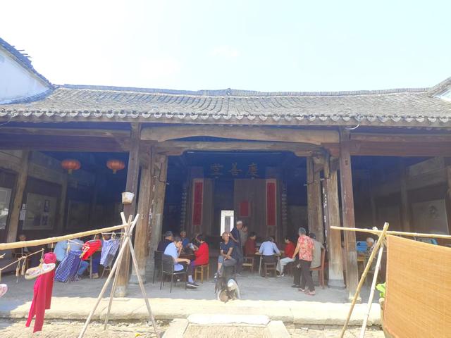 在富春江畔遇见孙权故里，网评有争议的龙门古镇其实很有看头