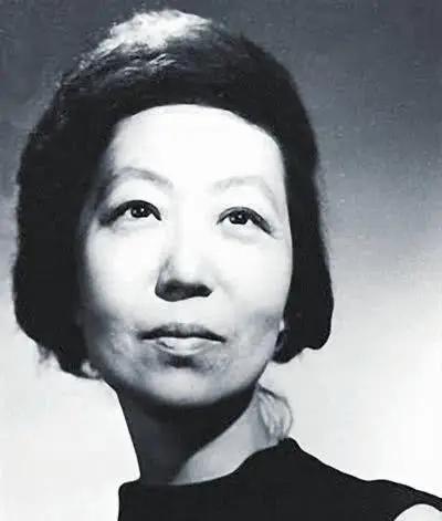 75岁张爱玲死在行军床上，满屋是用过的卫生纸，遗嘱：不许看遗体