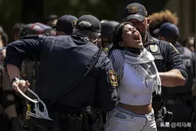 美国舆论发生剧烈震动，通过的“反犹太主义意识法案”很不寻常图片