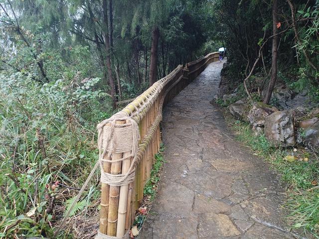 鄂渝行第三天：小红船.瞿塘峡.巫山.神女天路