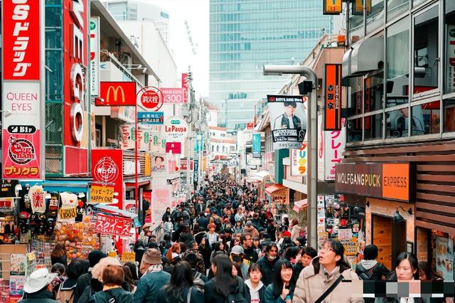 大批中国人依然去日本旅游	，日媒追问时，他们的回答太扎心了