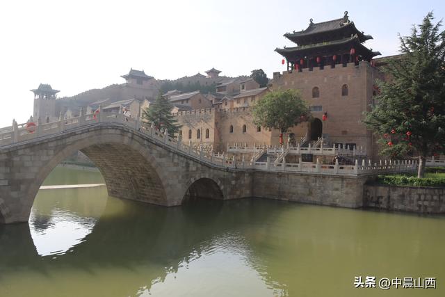 山西沁水湘峪古堡景美如画