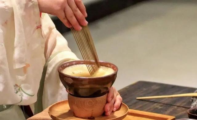 《河南日报》重磅推出专题报道：从“看景”到“入戏”——从开封文旅“破圈”看河南新文旅的体验升级之道