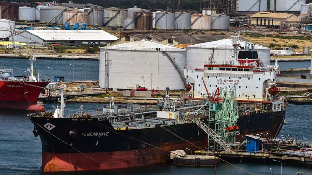 不再沉默了！马杜罗通告190国，中方原油遭劫掠，美国捅了马蜂窝