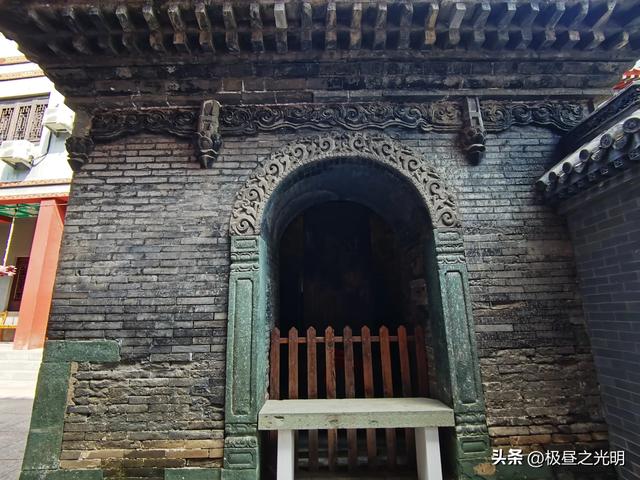 慧灯朗照