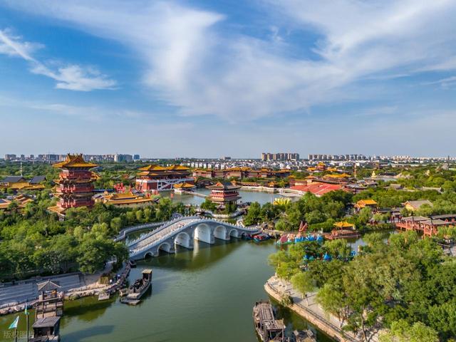 郑州没想到，洛阳没想到，现在的开封，怎么突然这么火了