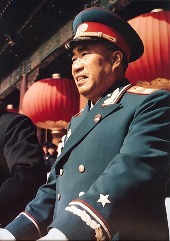 彭德怀临终前拒绝见主席和周总理，却渴望见到他一面
