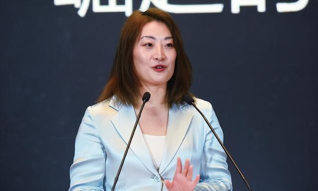 千亿掌门到打工人！宗馥莉创业失败被迫低头，娃哈哈商标永远失去