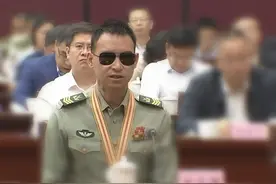 二级军士长与副团职干部，哪个工资高图片