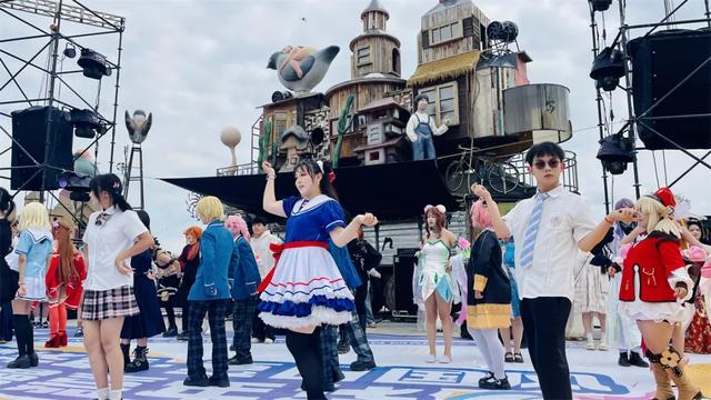 2025滇池国际咖啡文化嘉年华:国风与二次元碰撞出沉浸式动漫盛宴