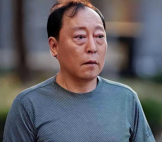 明明演技一般，却被捧成“老戏骨”，这12位演员终于现出原型了？