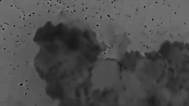 一百枚导弹从天而降，美军发起斩首行动，特朗普下令，英法表忠心