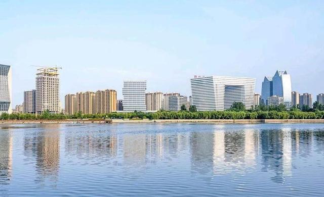 河南人口最少的地级市，面积比开封、许昌小，常住人口不足160万