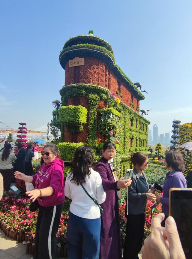 人从众菊花展VS男厕被沦陷