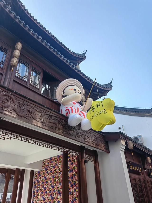 何必去远方？此间有万象！