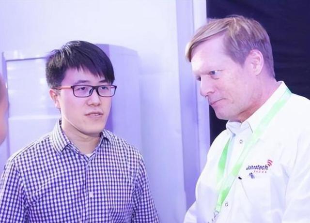 痛心！清华大学2名顶尖科学家赴美工作，中国优秀人才再度流失