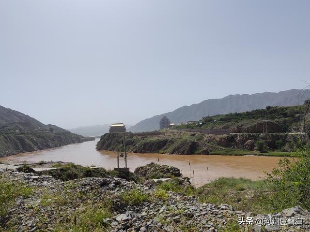 什川东北的黄河峡谷